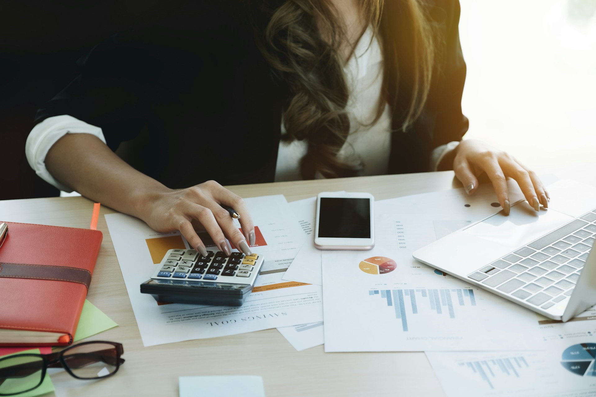 Factors That Determine How Much a CPA Costs